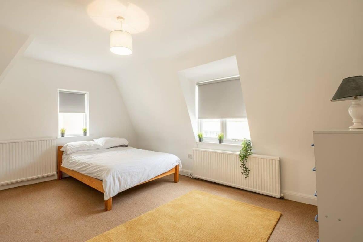 Spacious 3 Bedroom Flat In Heart Of City Centre Cambridge  Exteriör bild