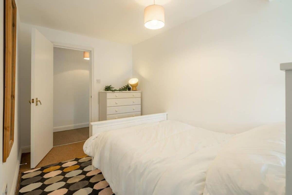 Spacious 3 Bedroom Flat In Heart Of City Centre Cambridge  Exteriör bild